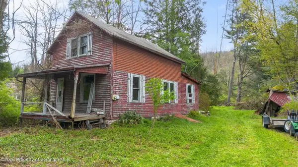 1114 Bacontown RD, Nicholson, PA 18446