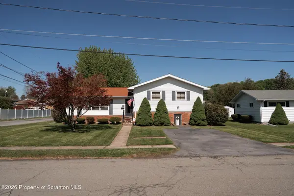 3 4th ST, Jenkins Twp, PA 18640