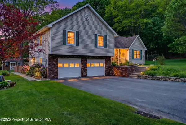 308 Bear Brook Acres DR, Madison Twp, PA 18444