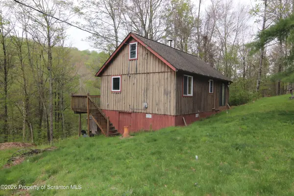 300 Pennsworth Hill RD, Meshoppen, PA 18630