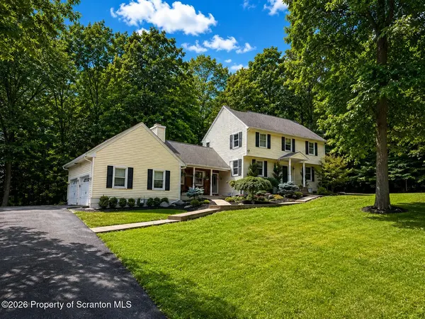 121 Wyndham DR, Cresco, PA 18326