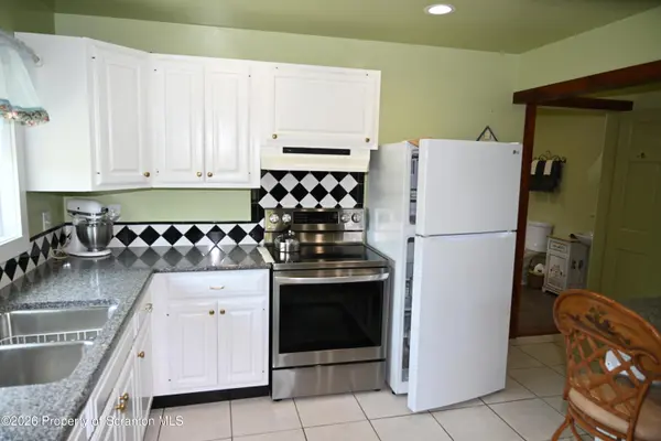 47 Lower Rhiney Creek RD, Hallstead, PA 18822