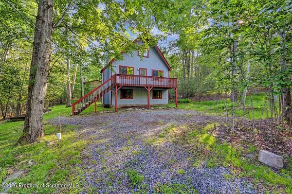 34 Fir LN, Thornhurst, PA 18424