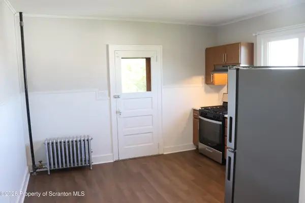 1261 Bennett ST, Old Forge, PA 18518