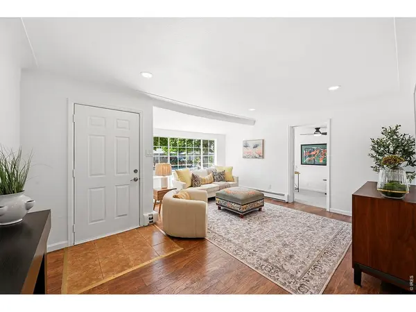 1902 Kenton, Aurora, CO 80010