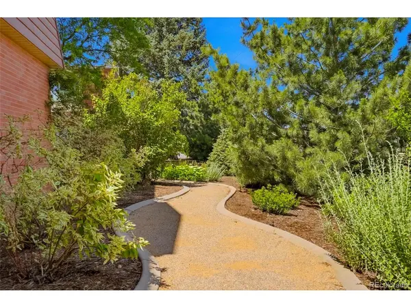 9207 E Center, Denver, CO 80247