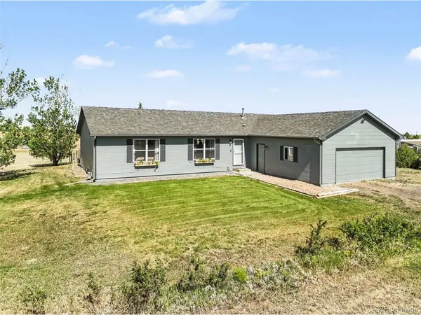 1277 S Indianfield, Bennett, CO 80102