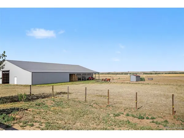 1277 S Indianfield, Bennett, CO 80102