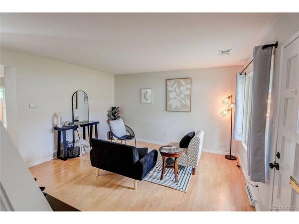 582 S Xenon, Lakewood, CO 80228
