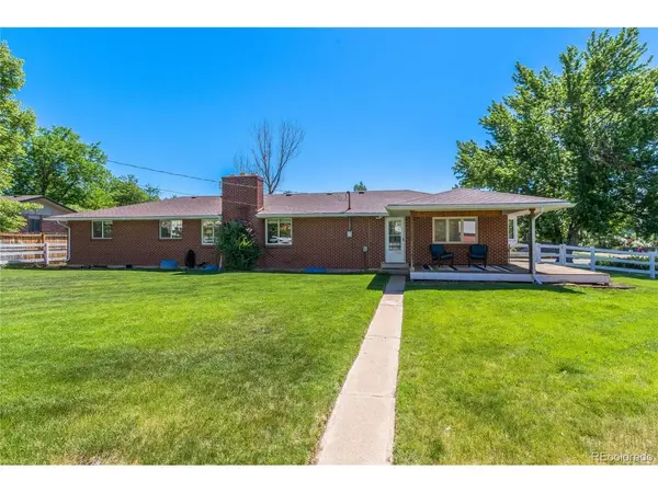 8711 S Ammons, Littleton, CO 80128