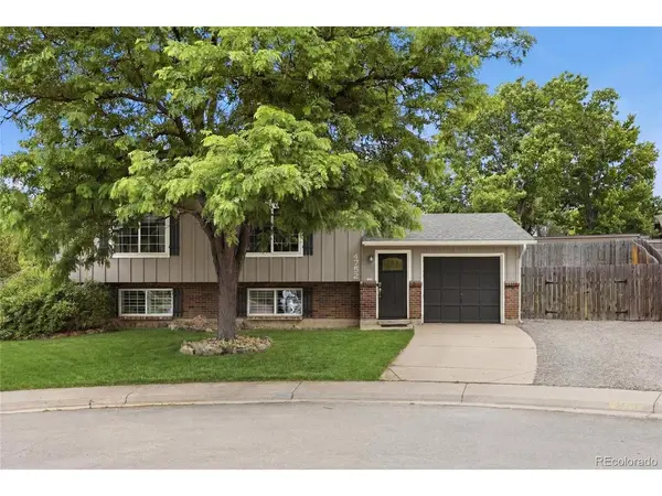 4752 S Field, Littleton, CO 80123