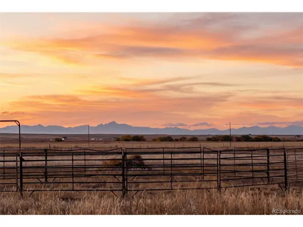 59520 E 64th, Strasburg, CO 80136
