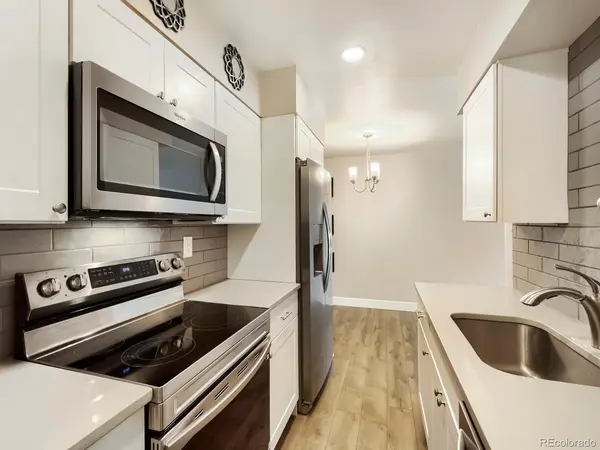 190 E Highline #202, Centennial, CO 80122