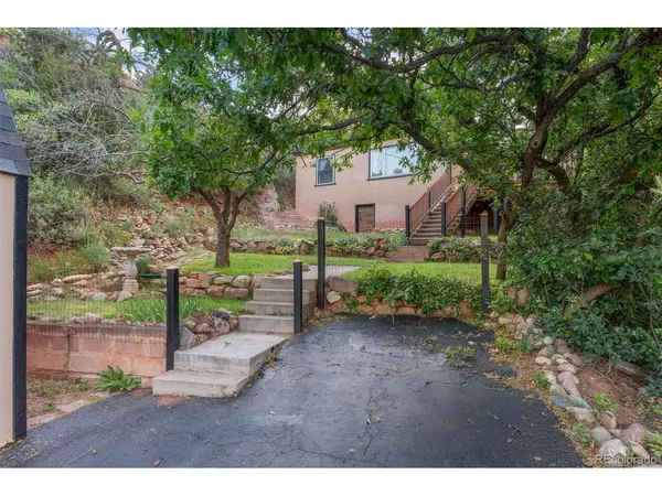 215 Washington, Manitou Springs, CO 80829