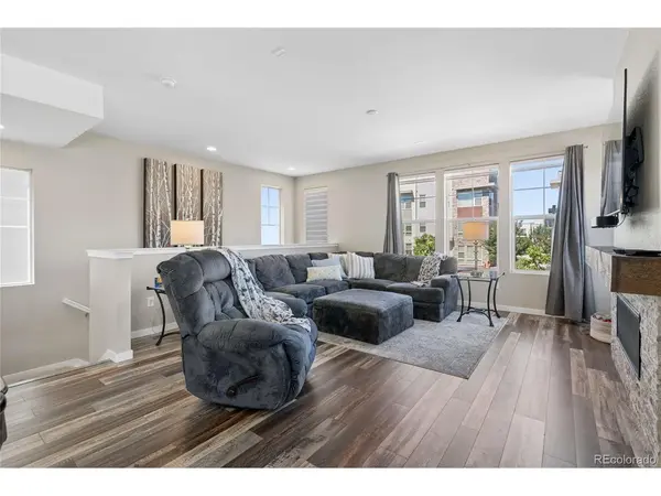 8871 Southurst, Littleton, CO 80129