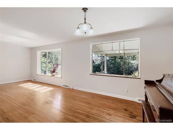2719 S Kendall, Denver, CO 80227