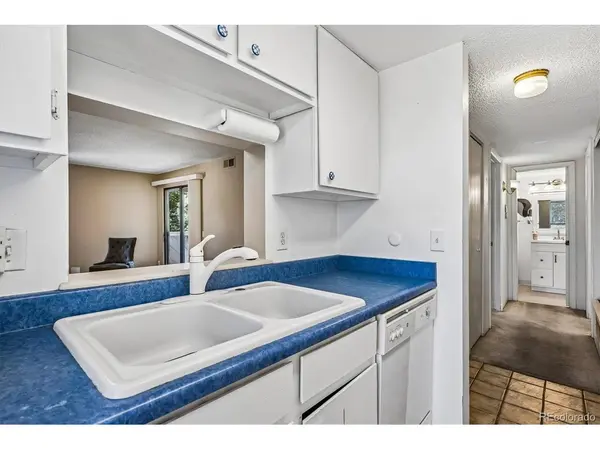 9887 E Peakview #F07, Englewood, CO 80111