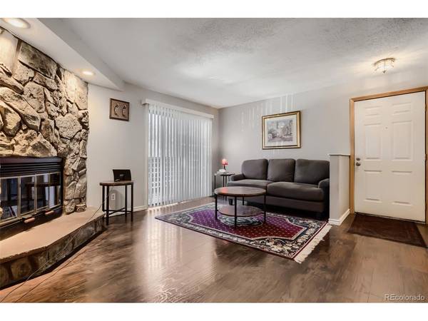 15350 E Arizona #201, Aurora, CO 80017