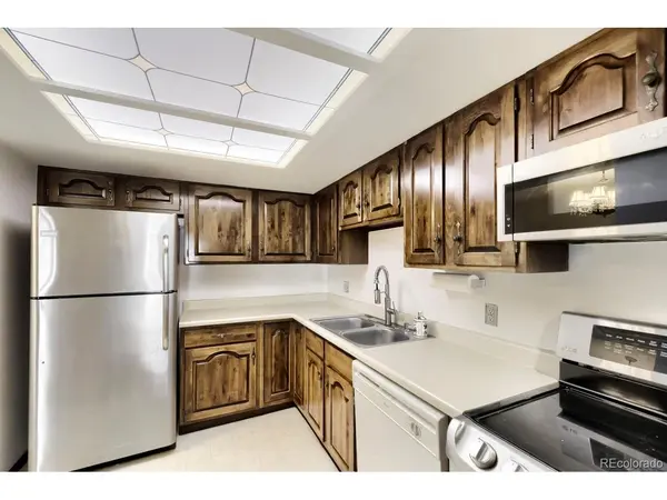 13991 E Marina #102, Aurora, CO 80014