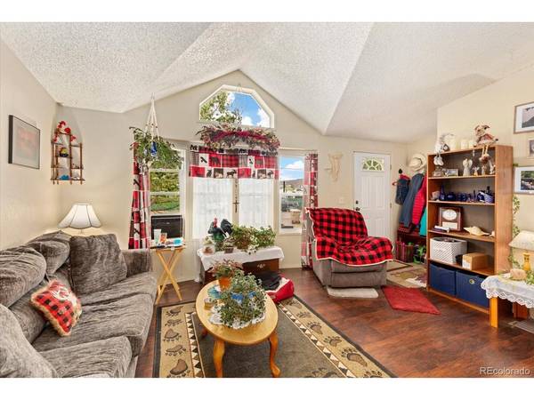 102 Palmer, Poncha Springs, CO 81242
