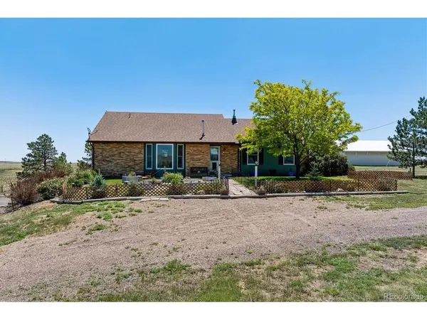 45412 Sun Country, Elizabeth, CO 80107