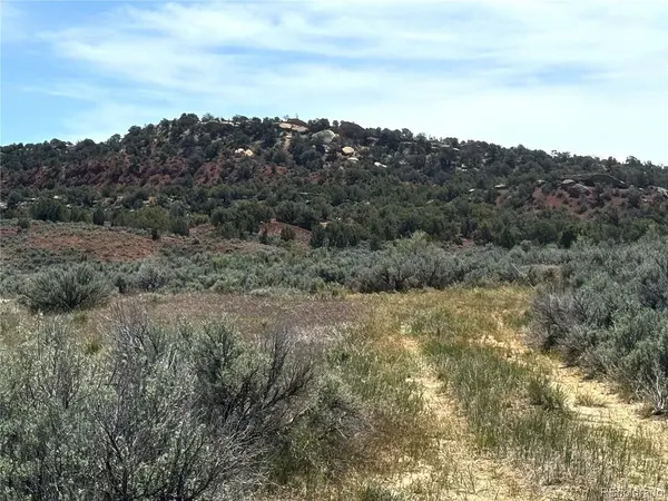 2 Valley, Dinosaur, CO 81610