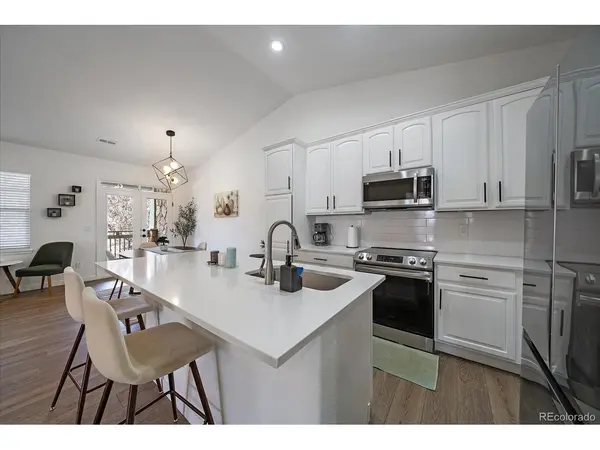 23043 E Ontario #T-8-105, Aurora, CO 80016