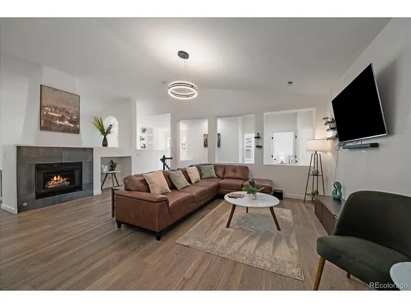 23043 E Ontario #T-8-105, Aurora, CO 80016