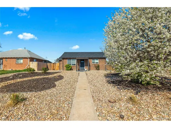3011 Oneida, Denver, CO 80207