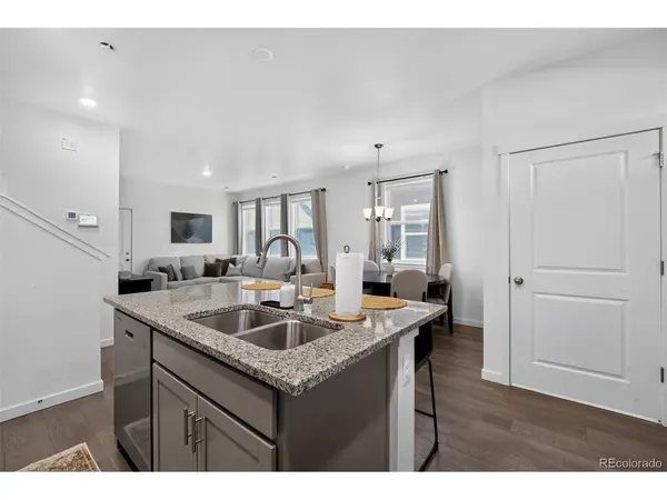 592 Thoroughbred, Johnstown, CO 80534