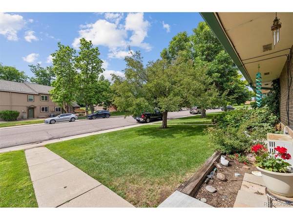 7711 W GLASGOW, Littleton, CO 80128