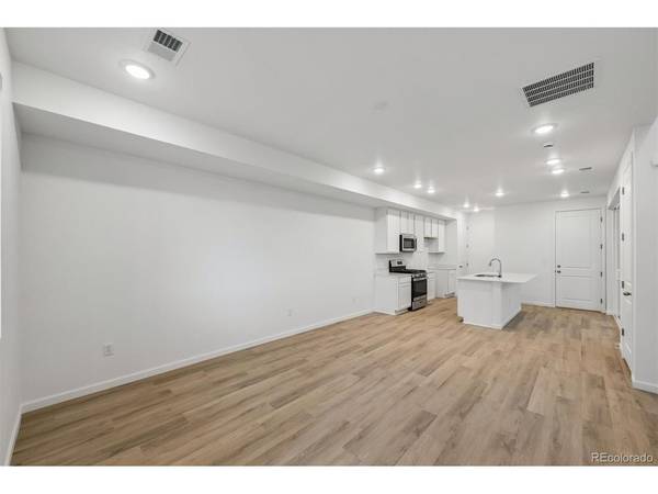 24171 E 30th, Aurora, CO 80019