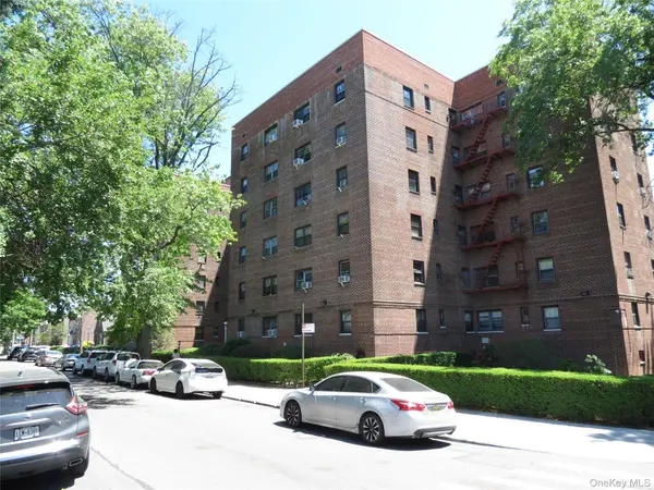 147-14 84th RD #2A, Briarwood, NY 11435