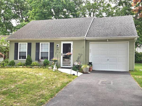 183 Kingston DR, Ridge, NY 11961