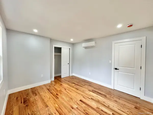16134 120th AVE, Jamaica, NY 11434