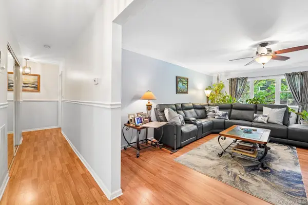 74 Bon Aire CIR #Q12, Suffern, NY 10901