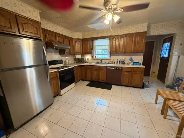 4641 161st ST, Flushing, NY 11358