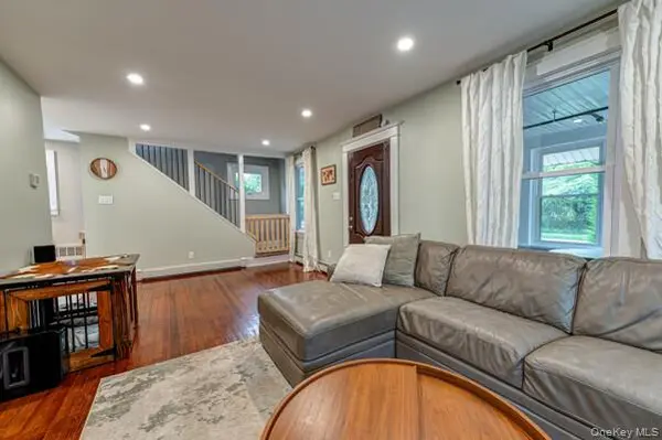 116 Railroad AVE, Saint James, NY 11780