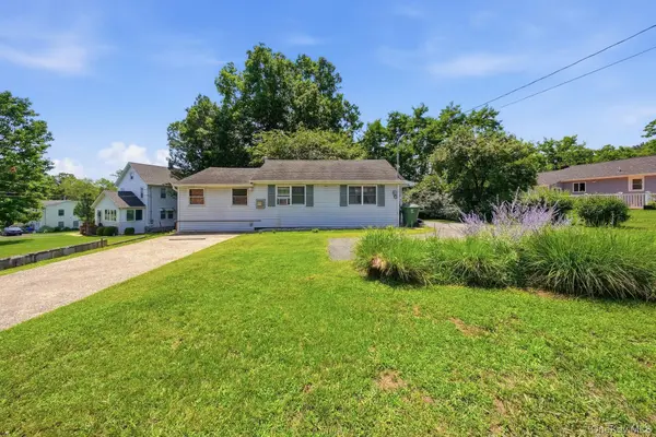 114 Glenmere AVE, Florida, NY 10921