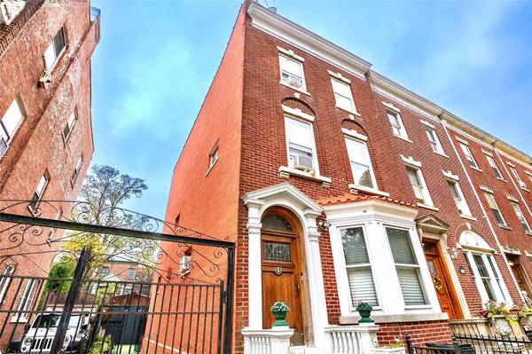 88 Midwood ST, Brooklyn, NY 11225