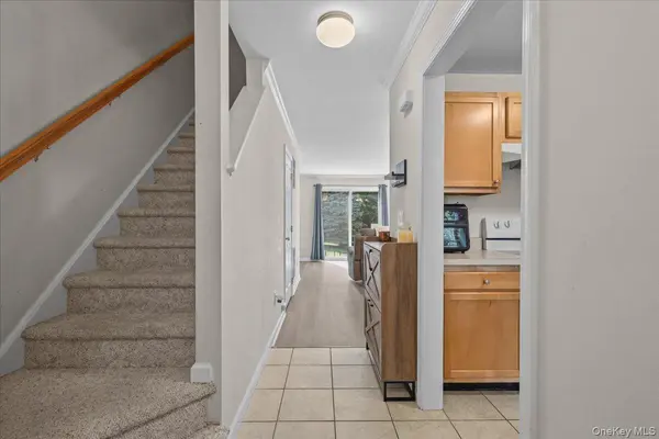 203 Alexandra CT, Carmel, NY 10512