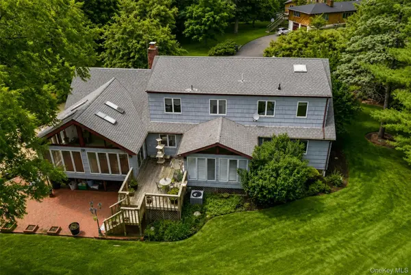 11 Hillside CT, Suffern, NY 10901