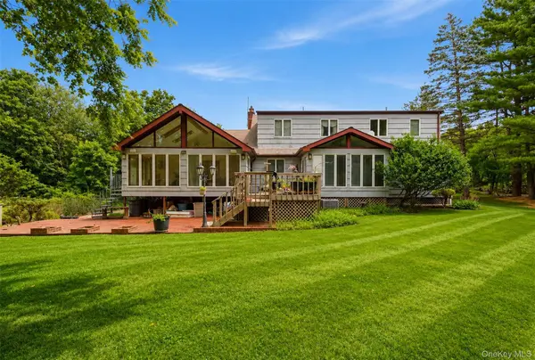 11 Hillside CT, Suffern, NY 10901