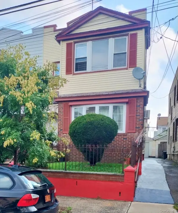 93-23 202 street, Hollis, NY 11423