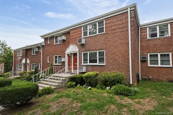78-02 Cloverdale BLVD #Upper, Bayside, NY 11364