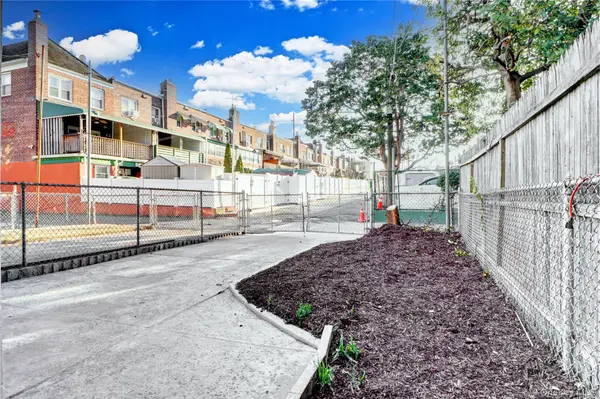 6110 84th ST, Middle Village, NY 11379
