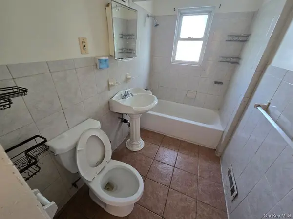 462 S 3rd AVE, Mount Vernon, NY 10550