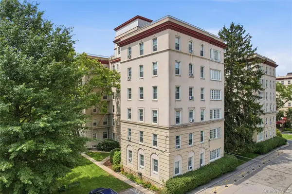 2 Park LN #4C, Mount Vernon, NY 10552