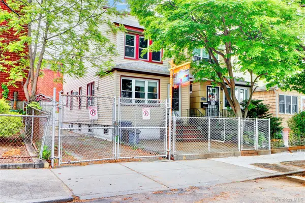 69-15 69th PL, Glendale, NY 11385