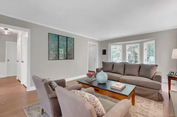 88 Fairmount ST, Huntington, NY 11743